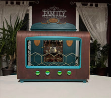 Load image into Gallery viewer, Vintage Radio Wine Holder
